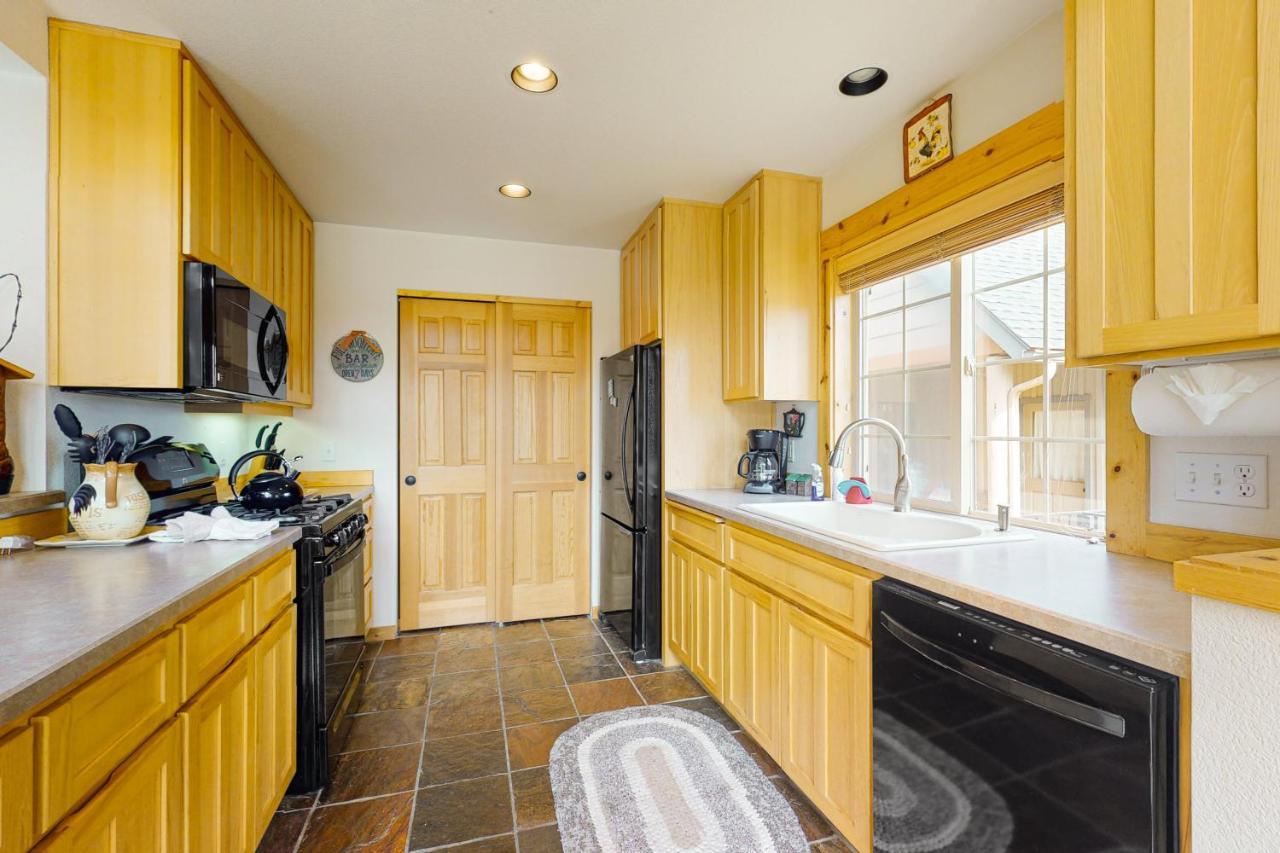 Cinnamon Teal Chalet Redmond Esterno foto