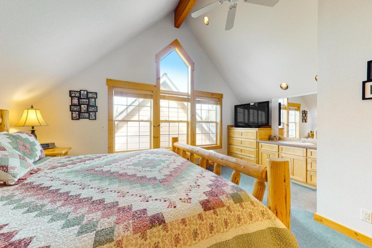 Cinnamon Teal Chalet Redmond Esterno foto