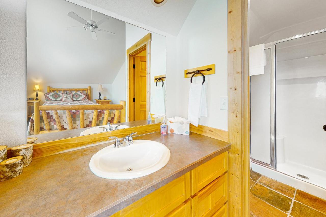 Cinnamon Teal Chalet Redmond Esterno foto